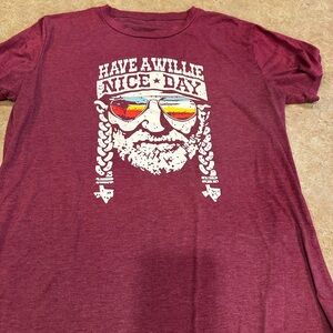 Maroon Graphic T-Shirt Large